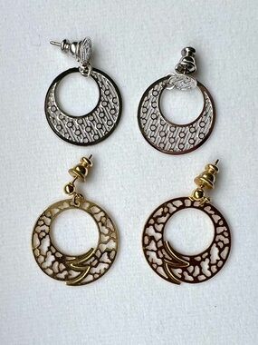 Lot 2 Pair Openwork Hoop Dangle Earrings Gold Tone & Silver Tone Cutout Circle